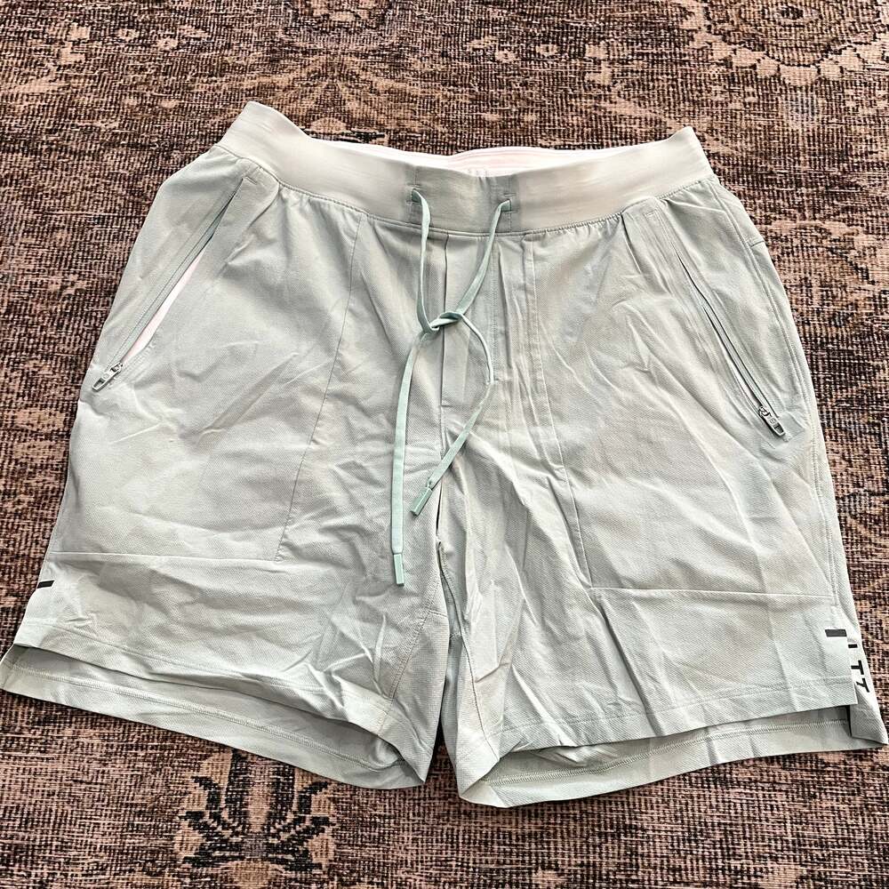 Lululemon License to Train Linerless Short 7" Mint Green Men's Size M